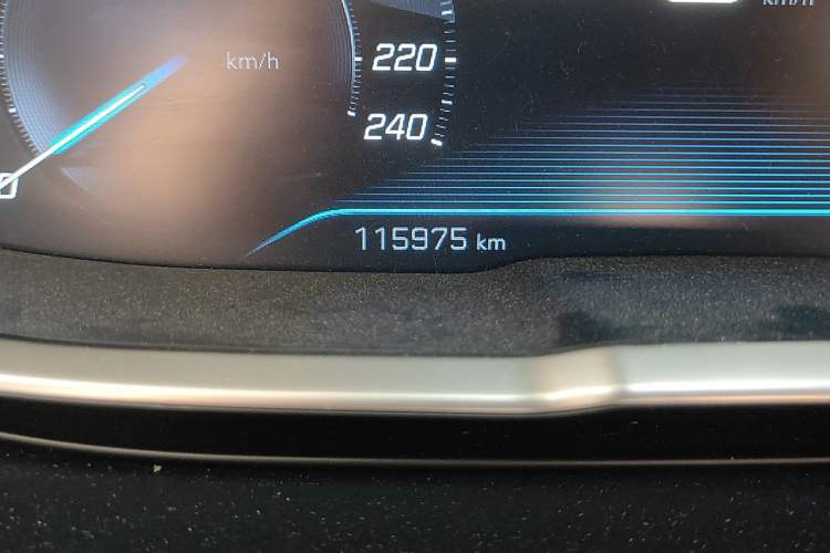 Used Peugeot 4008 2017 350THP Elite Edition Odometer Close Up