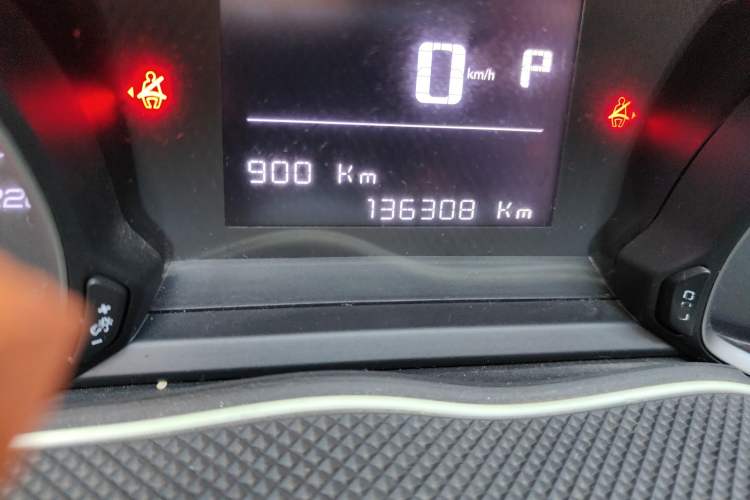 Used Peugeot 4008 2017 350THP Comfort Edition Odometer Close Up
