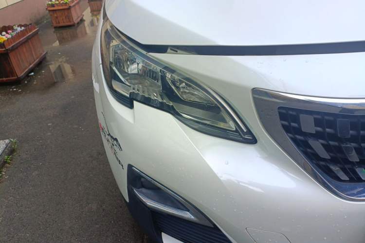 Used Peugeot 4008 2017 350THP Elite Edition Right Front Headlight