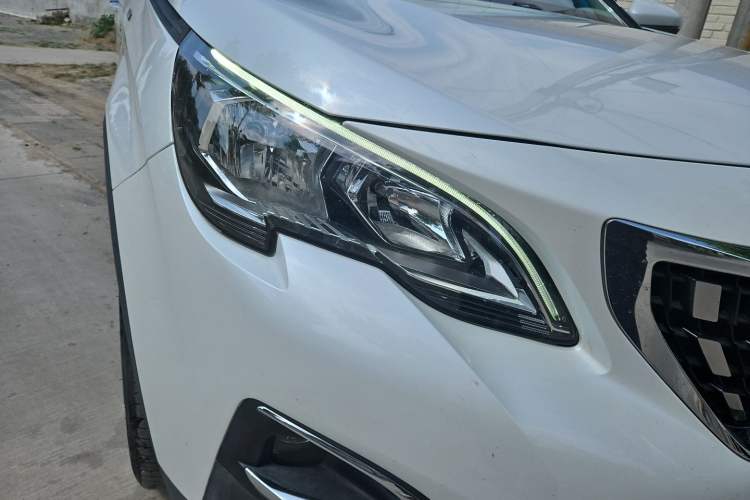 Used Peugeot 4008 2017 350THP Luxury Edition Right Front Headlight