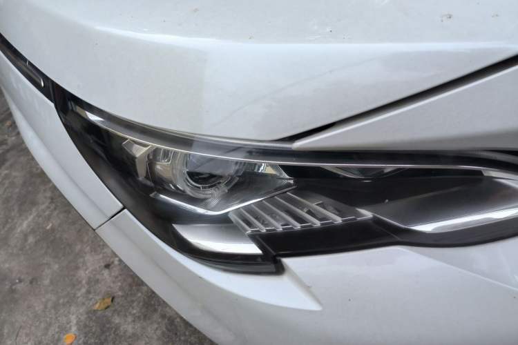 Used Peugeot 4008 2017 350THP Elite Edition Right Front Headlight