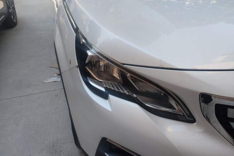 Used Peugeot 4008 2017 350THP Comfort Edition Right Front Headlight