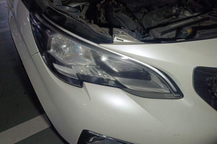 Used Peugeot 4008 2017 350THP Elite Edition Right Front Headlight