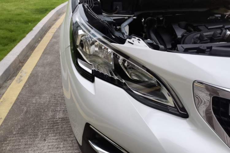 Used Peugeot 4008 2017 350THP Elite Edition Right Front Headlight