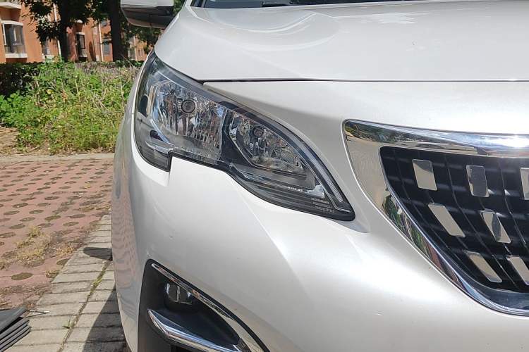 Used Peugeot 4008 2017 350THP Elite Edition Right Front Headlight