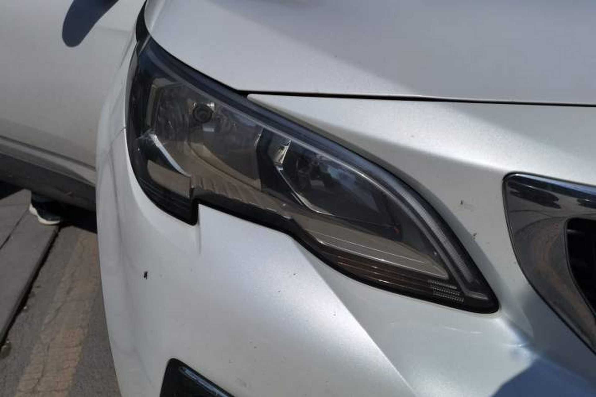 Used Peugeot 4008 2017 350THP Elite Edition Right Front Headlight