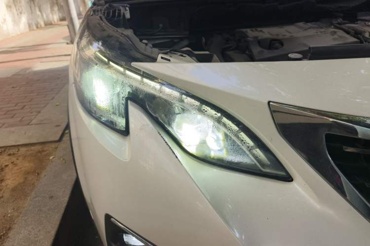 Used Peugeot 4008 2017 380THP Luxury GT Edition Right Front Headlight