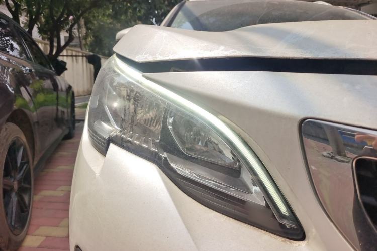 Used Peugeot 4008 2017 350THP Elite Edition Right Front Headlight
