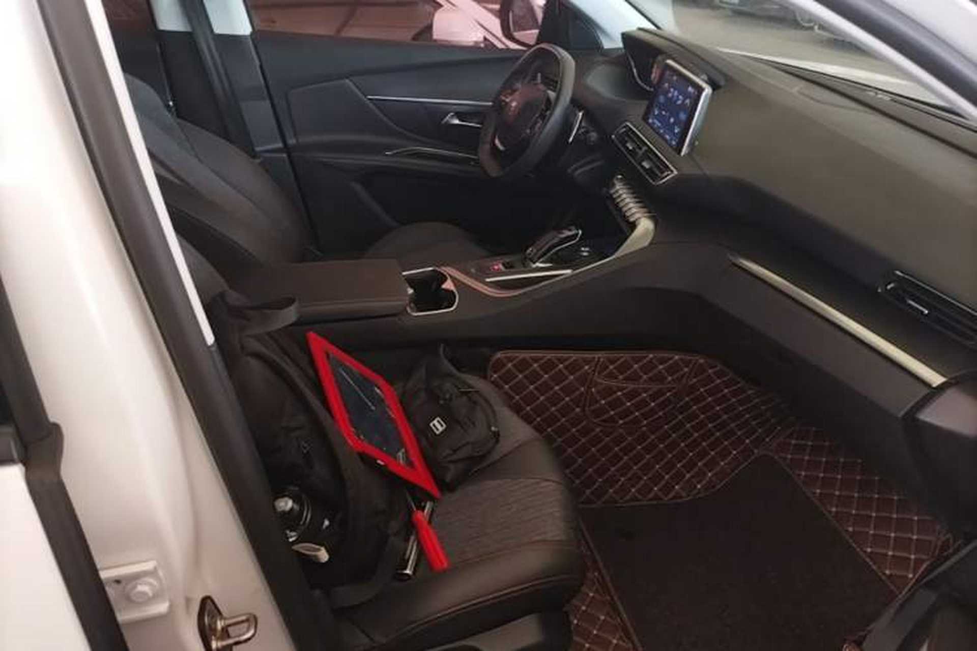Used Peugeot 4008 2017 350THP Elite Edition Right Front Seat