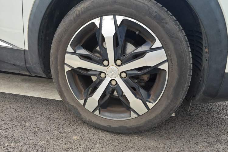 Used Peugeot 4008 2017 350THP Luxury Edition Right Front Wheel Hub