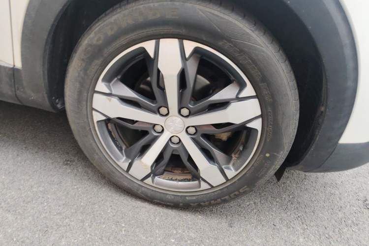 Used Peugeot 4008 2017 350THP Elite Edition Right Front Wheel Hub