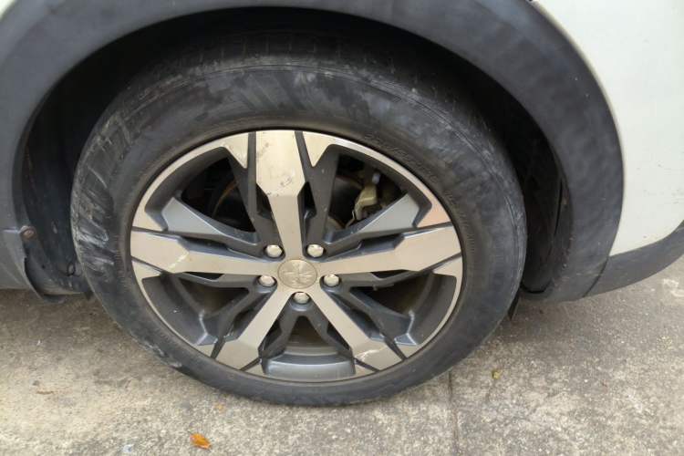 Used Peugeot 4008 2017 350THP Elite Edition Right Front Wheel Hub
