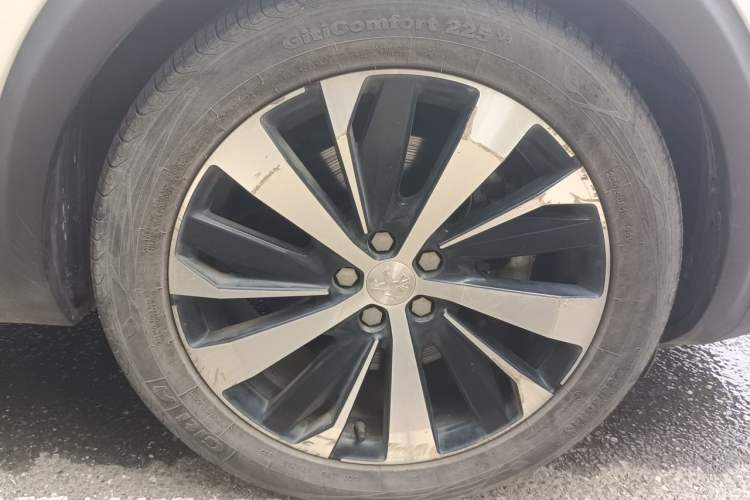Used Peugeot 4008 2017 380THP Luxury GT Edition Right Front Wheel Hub