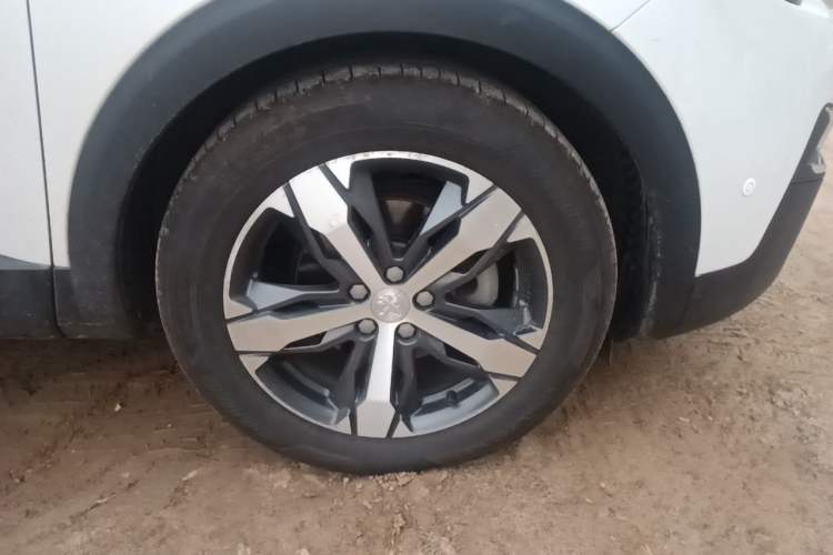 Used Peugeot 4008 2017 350THP Luxury Edition Right Front Wheel Hub