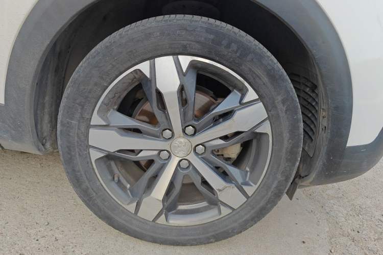Used Peugeot 4008 2017 350THP Elite Edition Right Front Wheel Hub