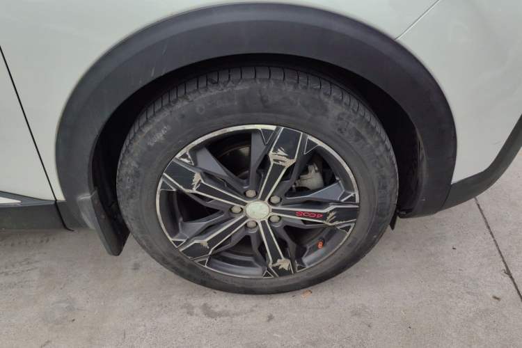 Used Peugeot 4008 2017 350THP Elite Edition Right Front Wheel Hub
