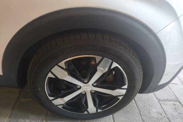 Used Peugeot 4008 2017 350THP Luxury Edition Right Front Wheel Hub