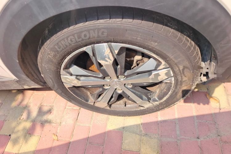 Used Peugeot 4008 2017 350THP Elite Edition Right Front Wheel Hub