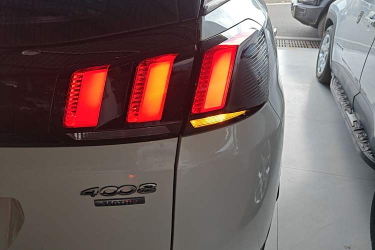 Used Peugeot 4008 2017 350THP Elite Edition Right Rear Taillight