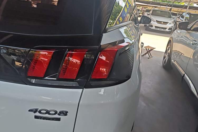 Used Peugeot 4008 2017 350THP Elite Edition Right Rear Taillight