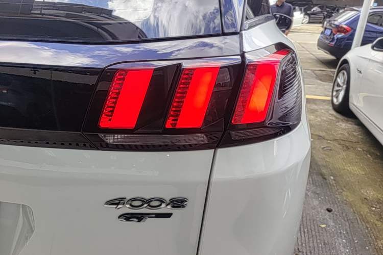 Used Peugeot 4008 2017 350THP Elite Edition Right Rear Taillight