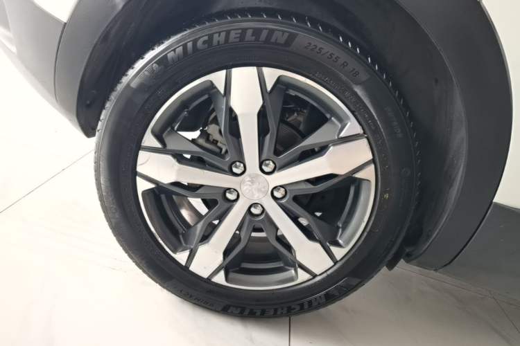 Used Peugeot 4008 2017 350THP Elite Edition Right Rear Wheel Hub