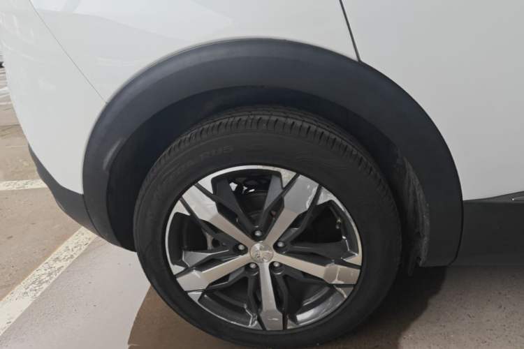 Used Peugeot 4008 2017 350THP Elite Edition Right Rear Wheel Hub