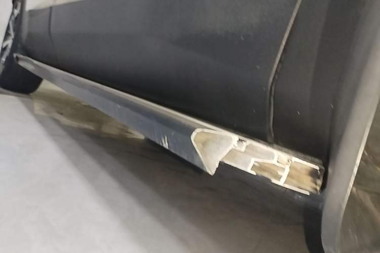 Used Peugeot 4008 2017 350THP Elite Edition Right Side Sill