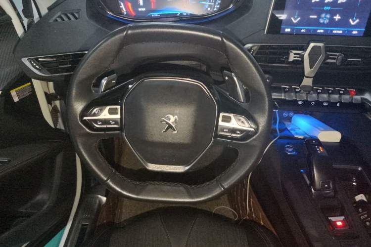 Used Peugeot 4008 2017 350THP Elite Edition Steering Wheel