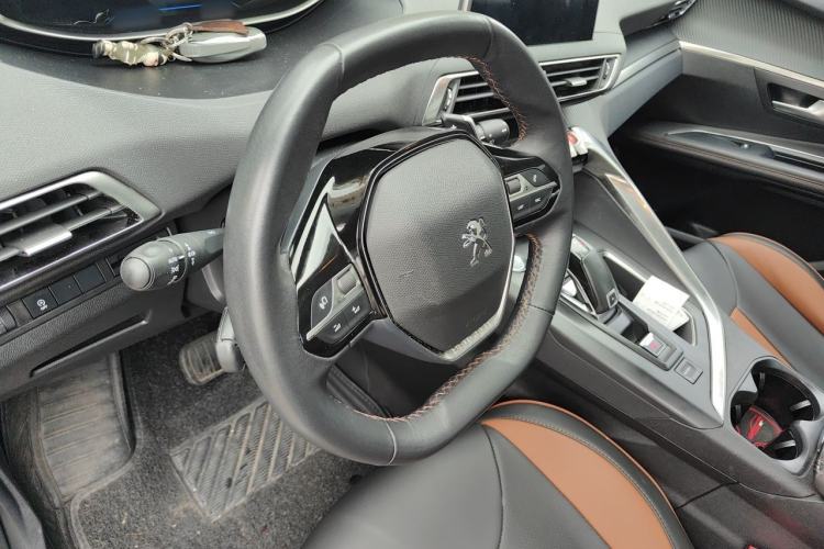 Used Peugeot 4008 2017 350THP Elite Edition Steering Wheel