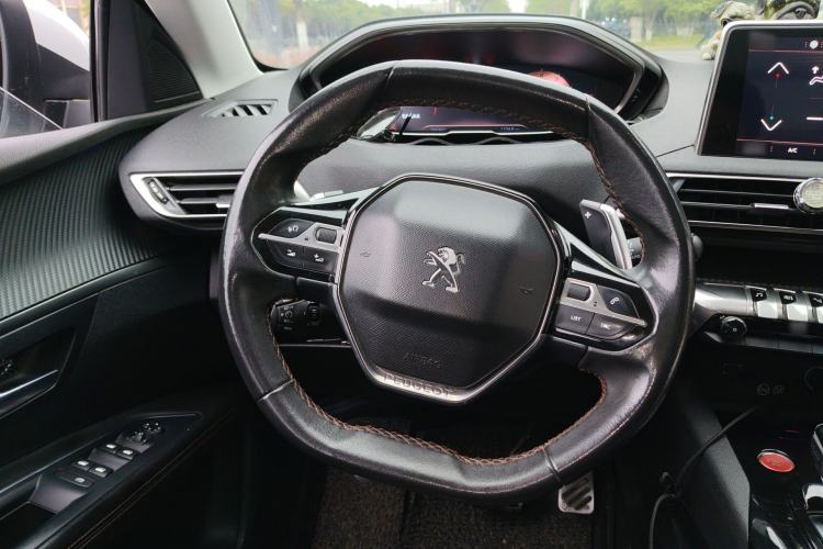 Used Peugeot 4008 2017 350THP Elite Edition Steering Wheel