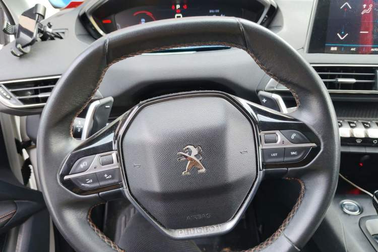 Used Peugeot 4008 2017 350THP Elite Edition Steering Wheel