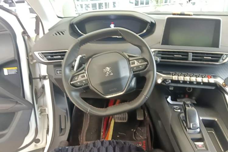 Used Peugeot 4008 2017 350THP Elite Edition Steering Wheel