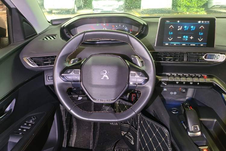 Used Peugeot 4008 2017 350THP Elite Edition Steering Wheel