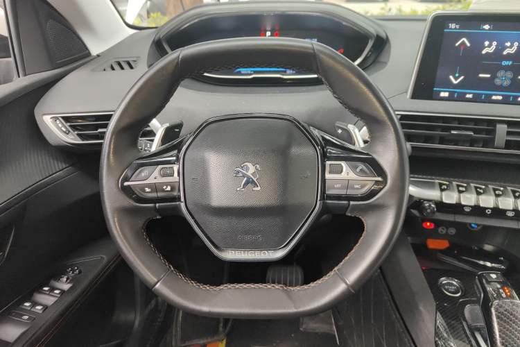 Used Peugeot 4008 2017 350THP Elite Edition Steering Wheel