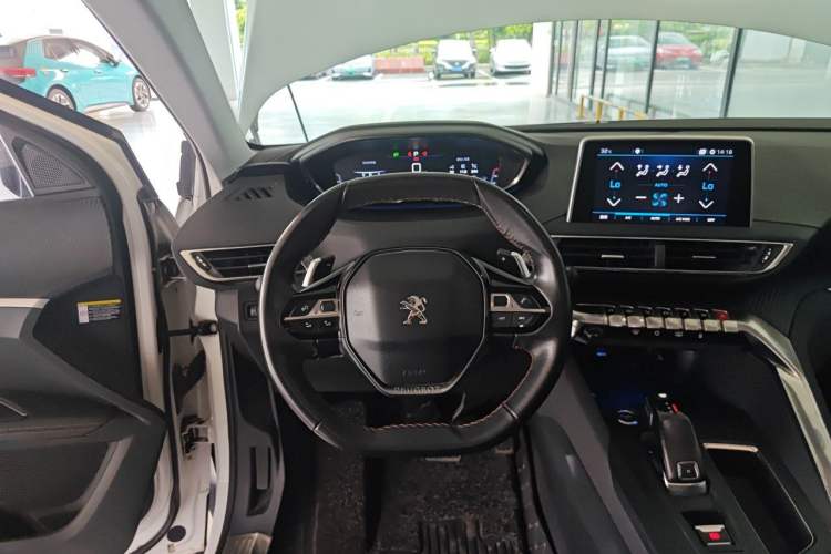 Used Peugeot 4008 2017 350THP Elite Edition Steering Wheel