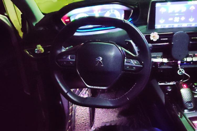 Used Peugeot 4008 2017 380THP Luxury Edition Steering Wheel