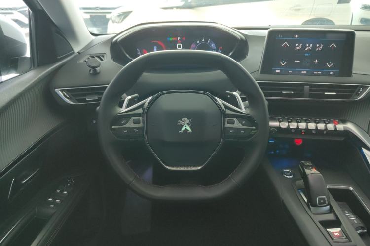 Used Peugeot 4008 2017 350THP Elite Edition Steering Wheel