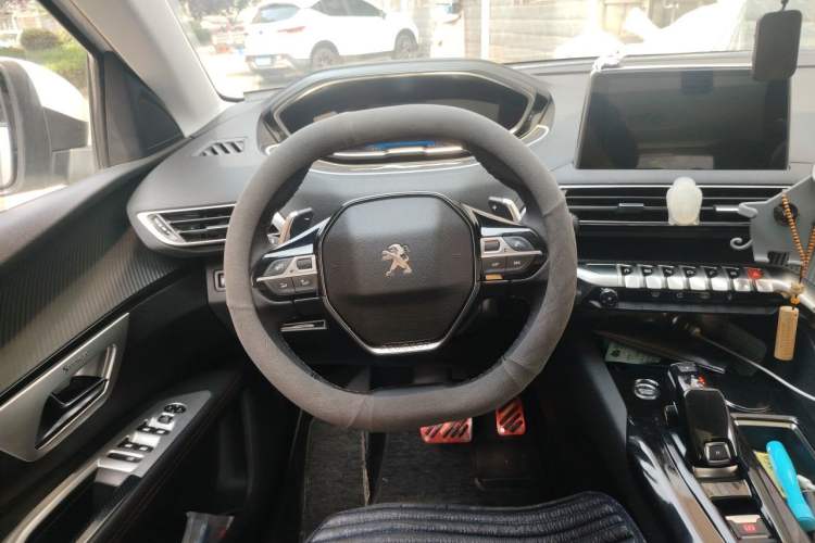 Used Peugeot 4008 2017 350THP Elite Edition Steering Wheel