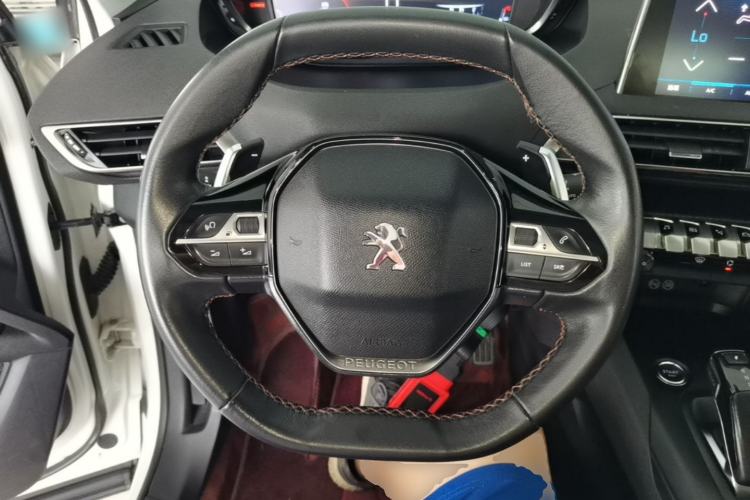 Used Peugeot 4008 2017 350THP Elite Edition Steering Wheel