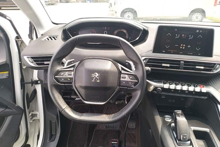 Used Peugeot 4008 2017 350THP Elite Edition Steering Wheel