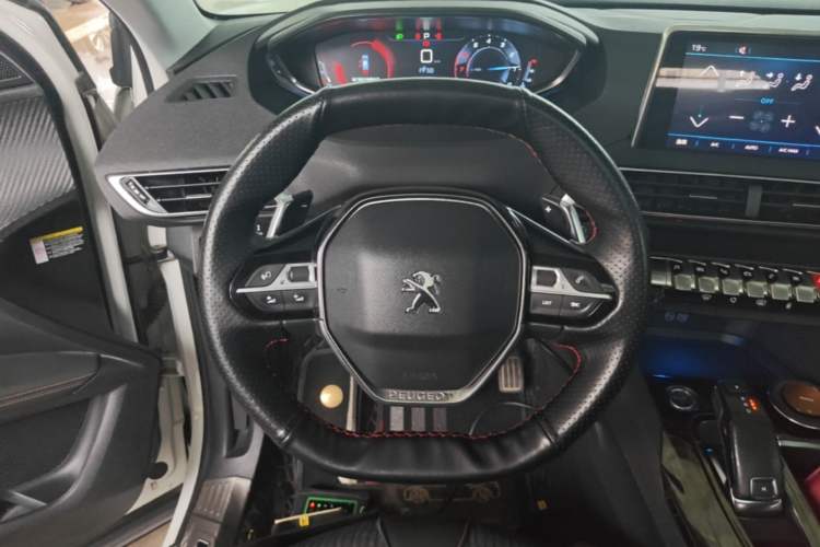 Used Peugeot 4008 2017 350THP Elite Edition Steering Wheel