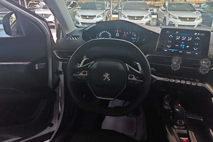 Used Peugeot 4008 2017 350THP Elite Edition Steering Wheel