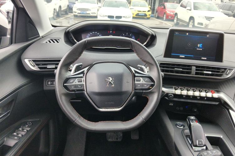 Used Peugeot 4008 2017 350THP Elite Edition Steering Wheel
