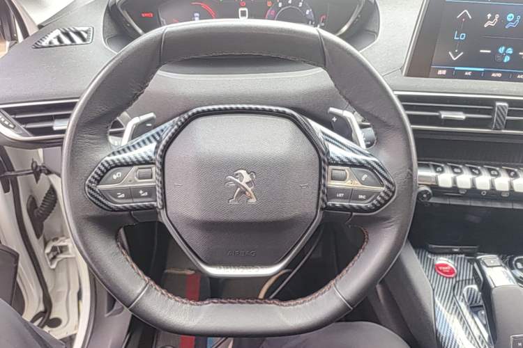 Used Peugeot 4008 2017 350THP Elite Edition Steering Wheel