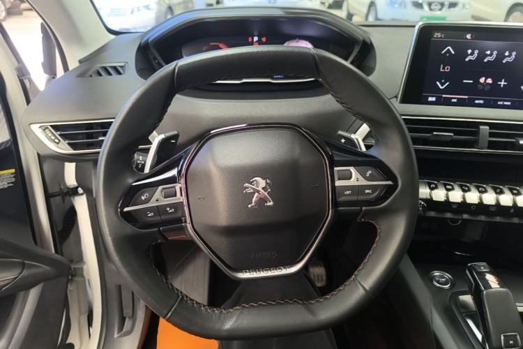 Used Peugeot 4008 2017 350THP Elite Edition Steering Wheel