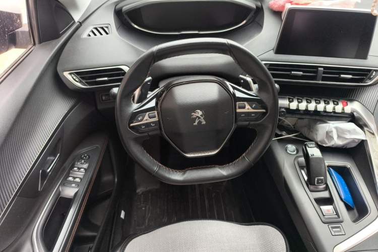 Used Peugeot 4008 2017 350THP Elite Edition Steering Wheel