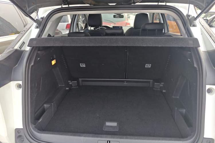 Used Peugeot 4008 2017 350THP Elite Edition Trunk