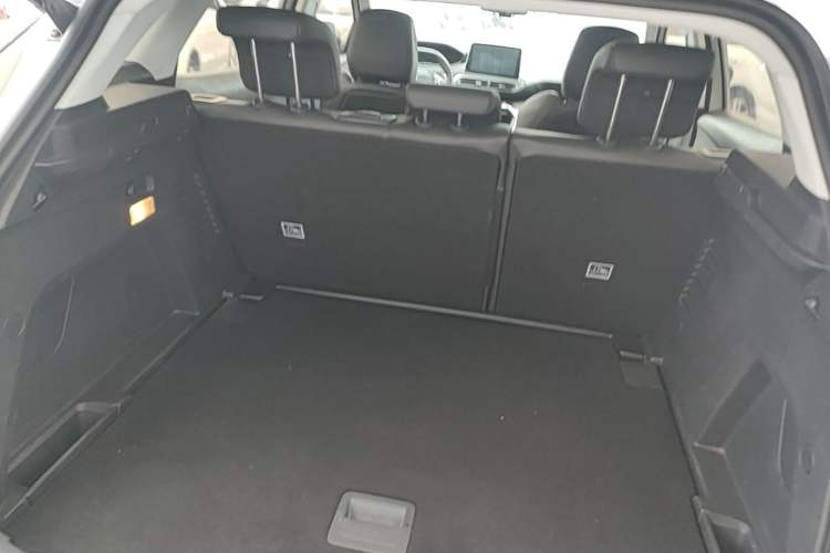 Used Peugeot 4008 2017 350THP Elite Edition Trunk