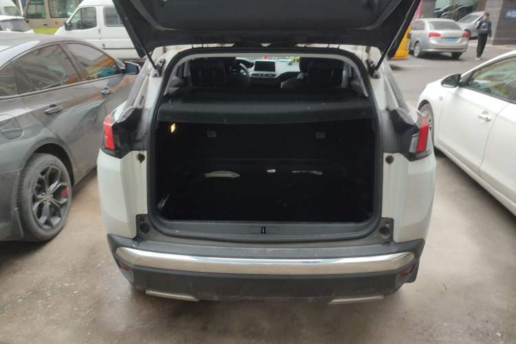 Used Peugeot 4008 2017 350THP Elite Edition Trunk